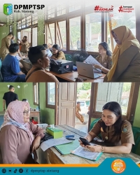 DPMPTSP Kabupaten Sintang Laksanakan Peningkatan Kapasitas KAIN IKAT dan Layanan Perizinan UMK di Desa Lundang Baru