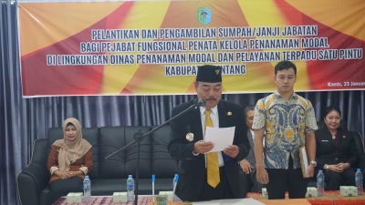 Pelantikan Pejabat Fungsional Penata Kelola Penanaman Modal di Lingkungan Dinas Penanaman Modal dan Pelayanan Terpadu Satu Pintu Kabupaten Sintang